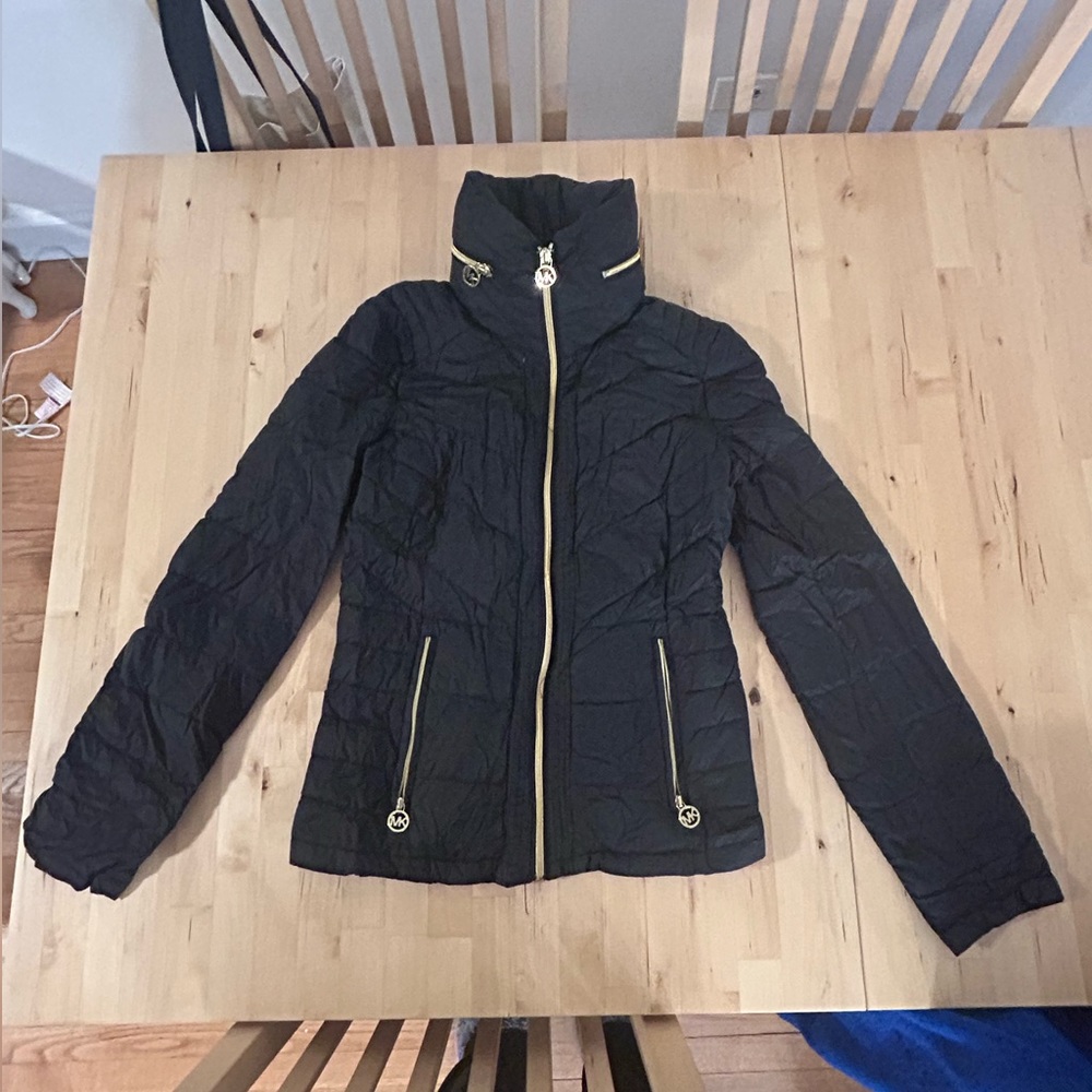 Michael Kors packable down full jack with zip hood, Size: XS, Color: Black